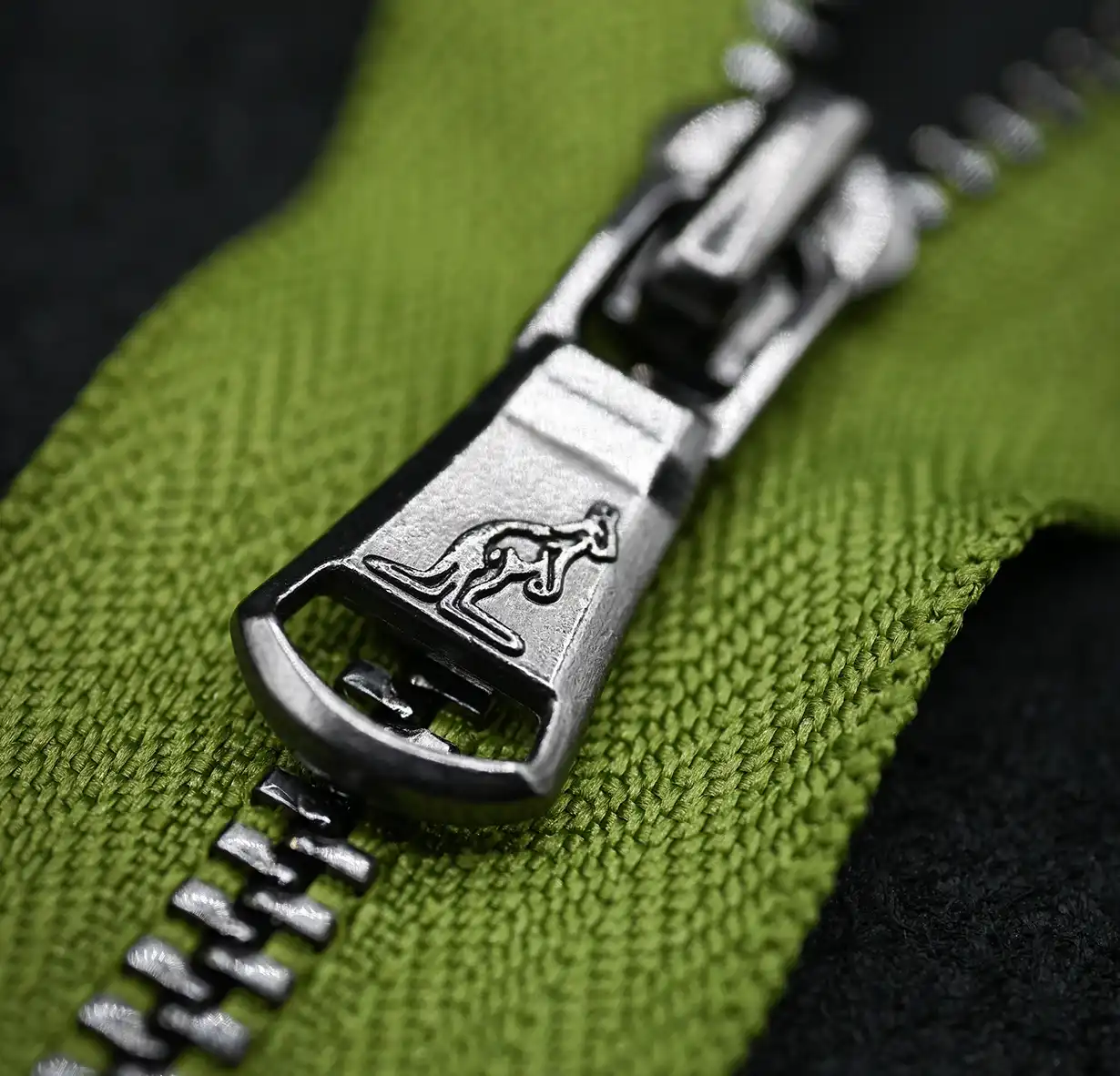 Unizip produzione e vendita tiretti tipo rilievo